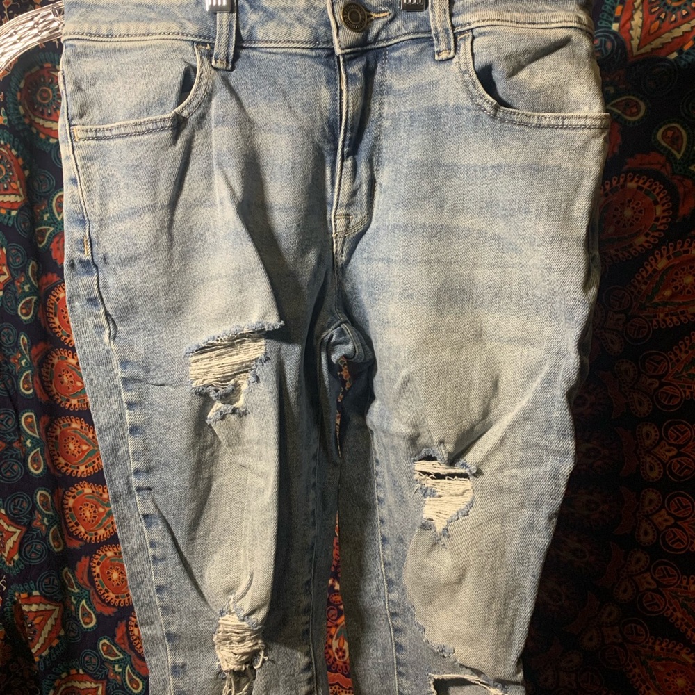 Ripped Skinny Jeans
